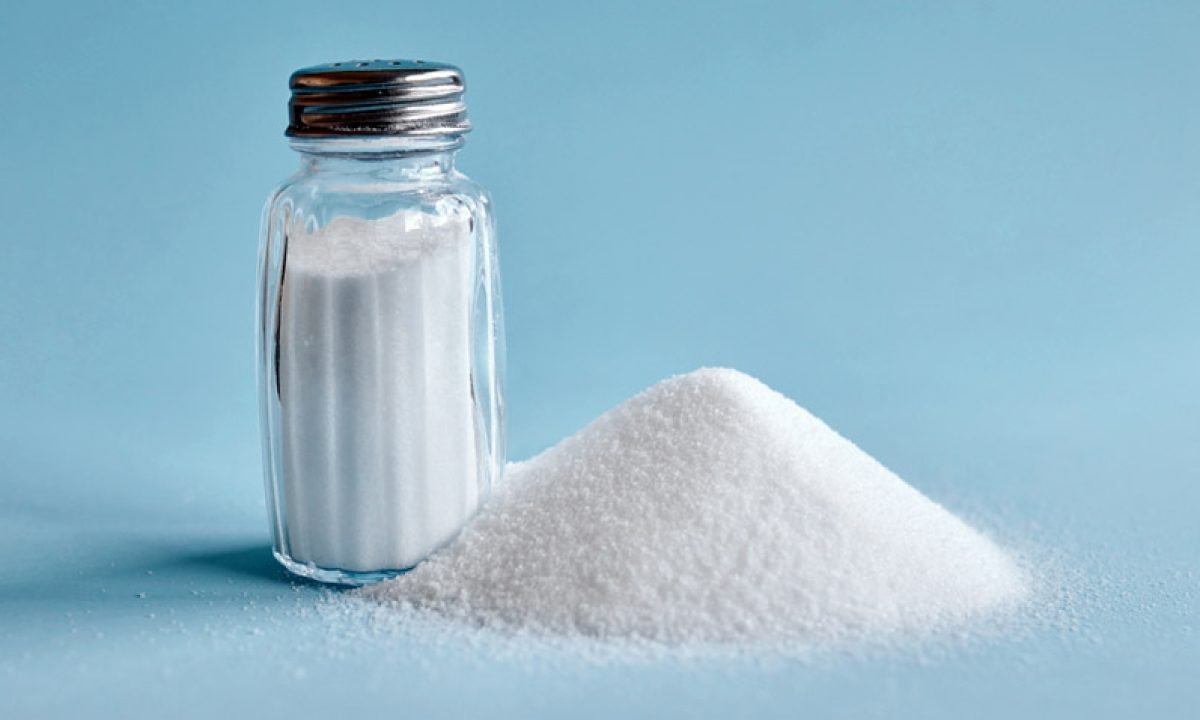 Mitos y dudas sobre cómo y cuánto se debe consumir la sal