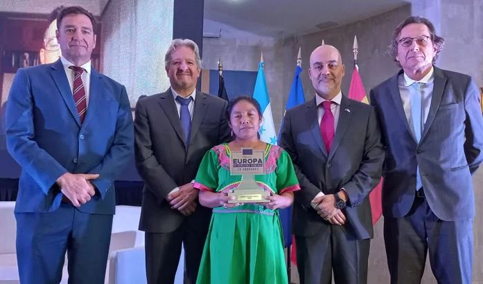 Hondureña recibe “Premio Europa de Derechos Humanos”