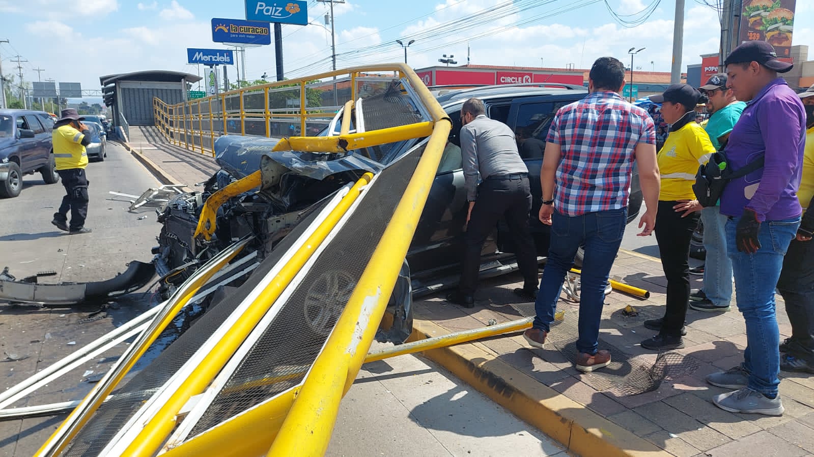 Accidente en boulevard Centroamérica