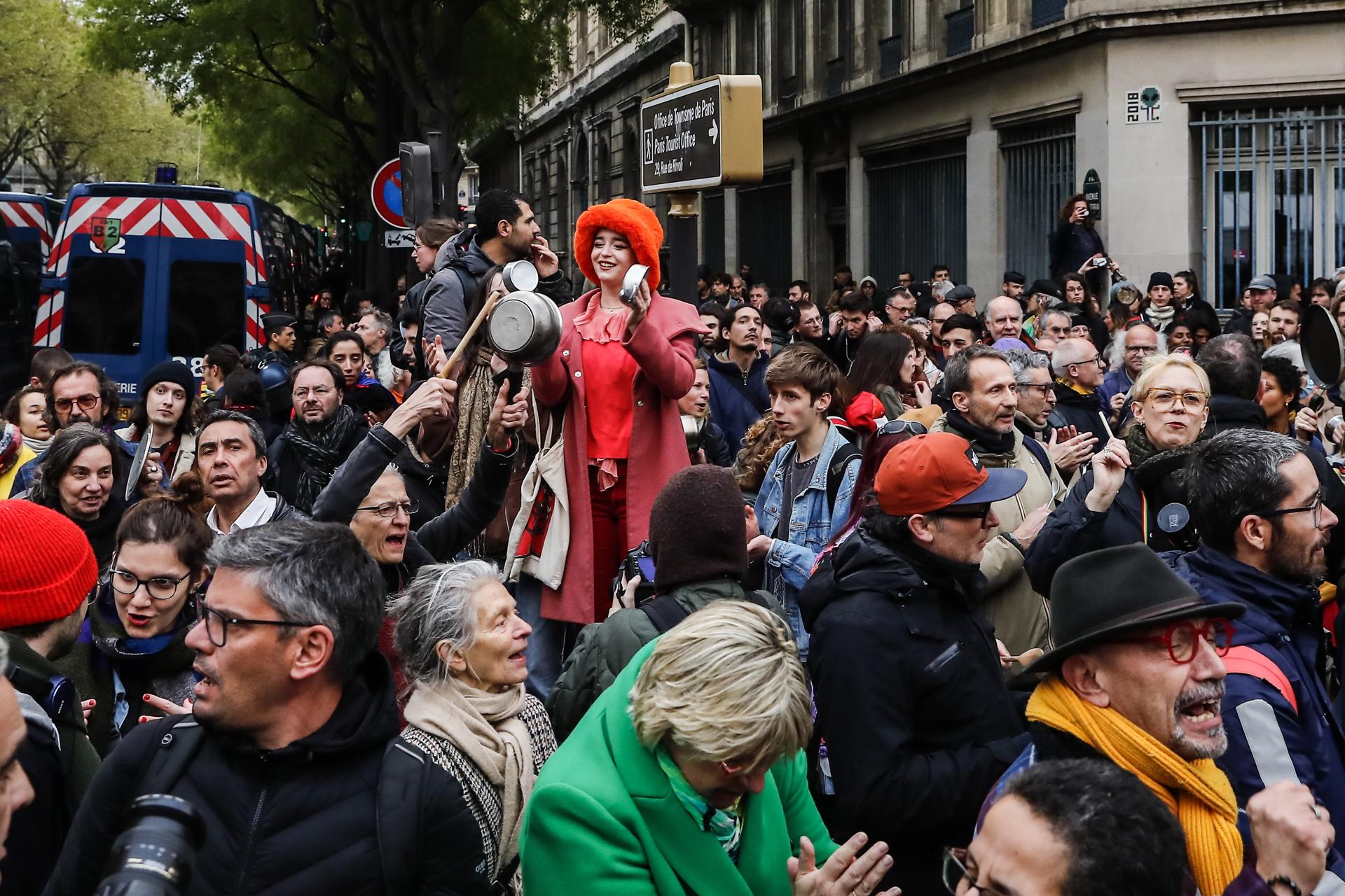 El pueblo francés se moviliza en contra de una ley controversial