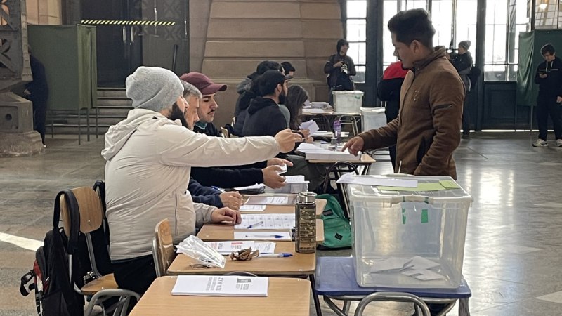 Chile inicia proceso electoral para elegir miembros del Consejo Constitucional