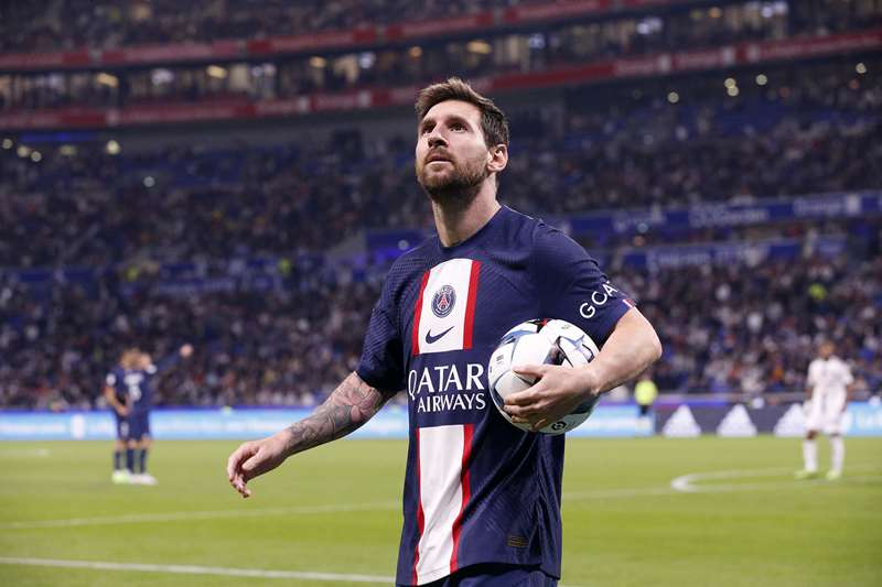 Leo Messi deja el PSG Fin de una era en París