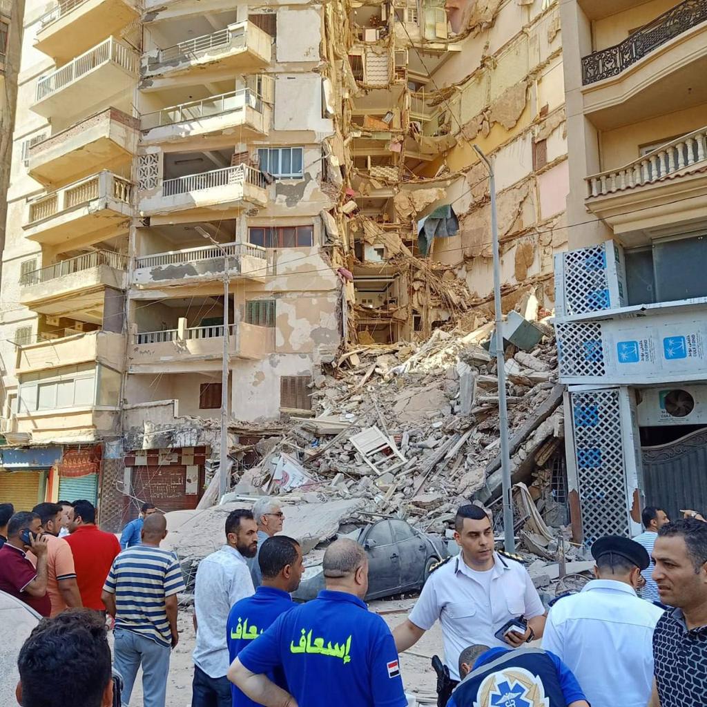 Se derrumba un edificio en la ciudad egipcia de Alejandría