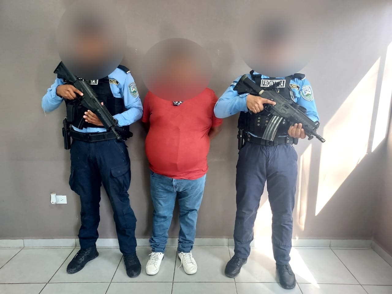 Policía de Frontera arresta sujeto por el delito de lavado de activos en Valle